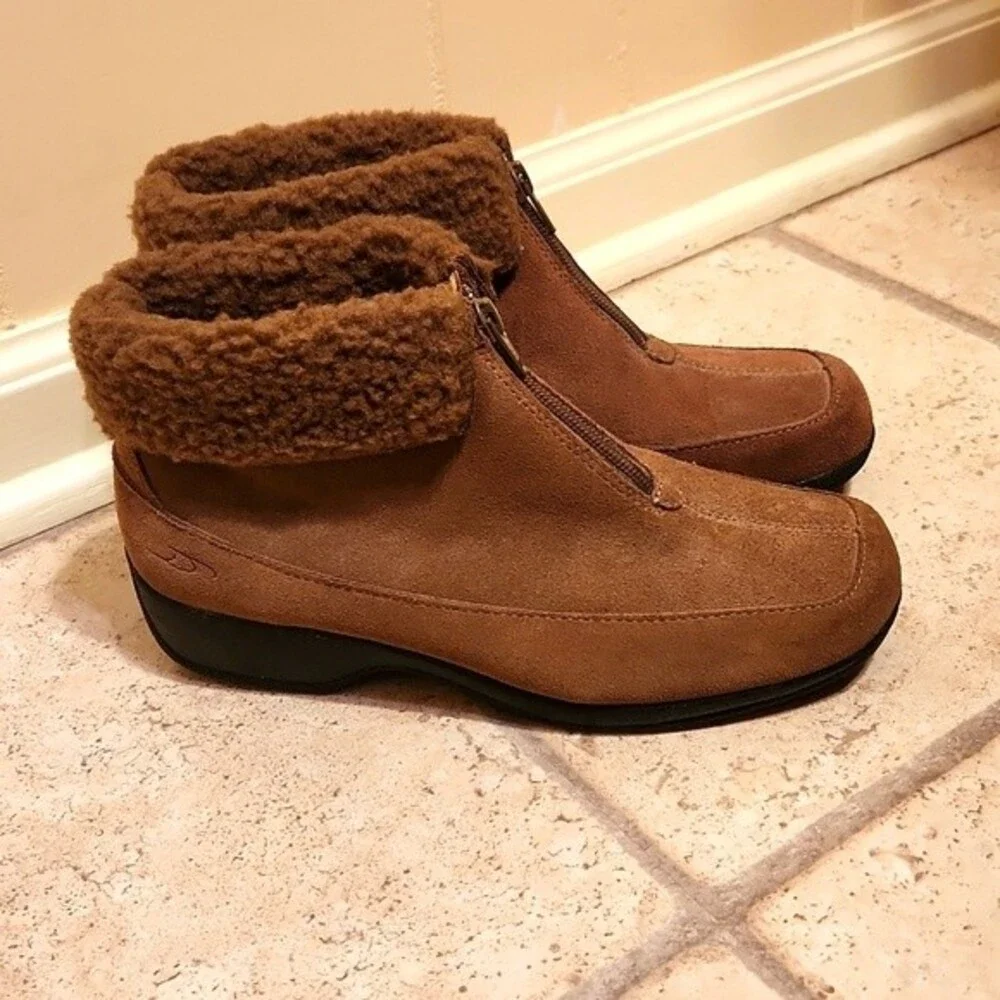 Dr. Scholl's Brown Suede Ankle Boots w/  Faux Fur Size 7